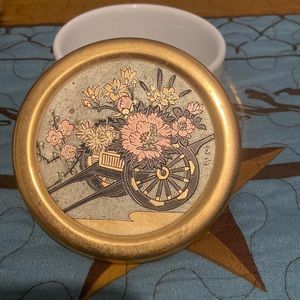 PRICE PRODUCT decorative porcelain 24k gold trim trinket box